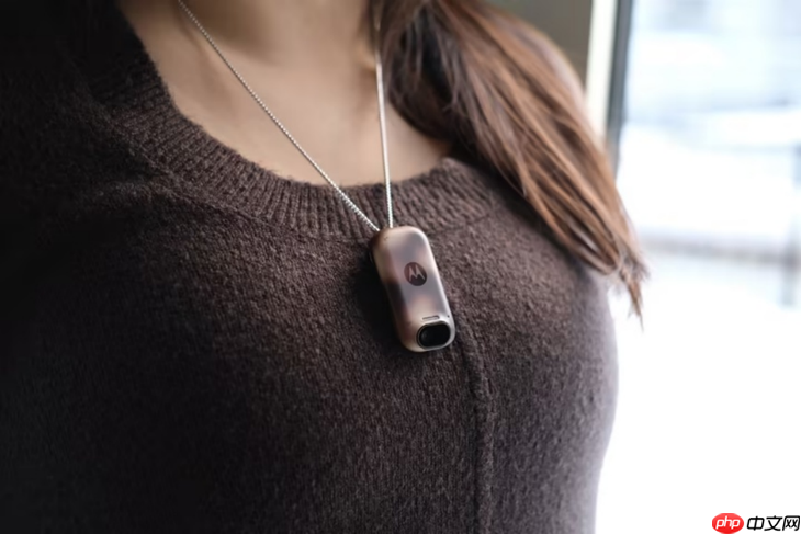 高通安蒙亮相联想Tech World：可穿戴等全新个人AI设备有着巨大市场潜力