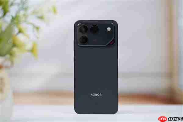 10000mAh巨无霸电池仅2599元起！荣耀WIN RT图赏