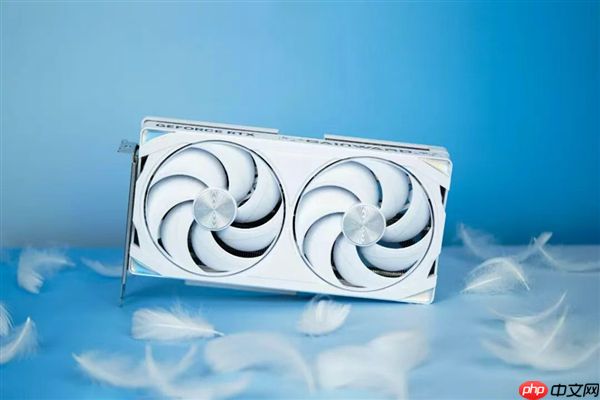 《超英派遣中心》耕升GeForce RTX 5060 踏雪 OC英雄的职场寓言