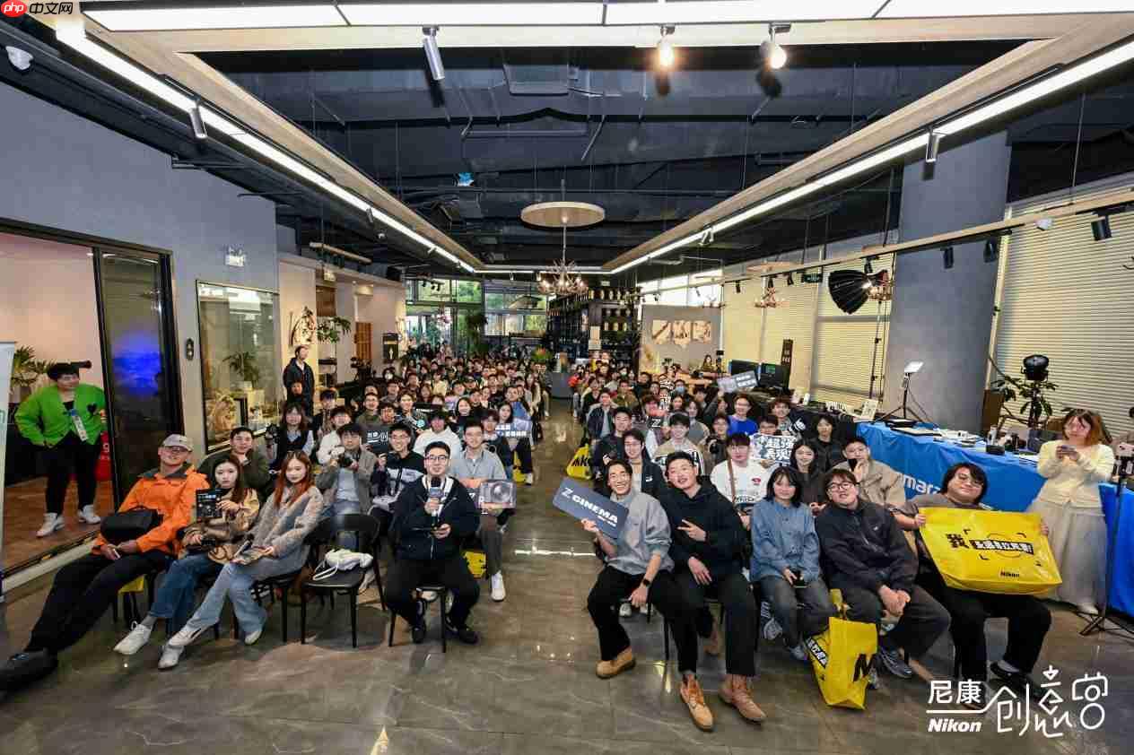 光影为序，专业为纲丨飞利浦商用显示器&尼康共绘影像创作新图景