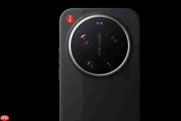 年轻人的第一台徕卡相机火了!小米17 Ultra徕卡版售罄:黄牛卖1万