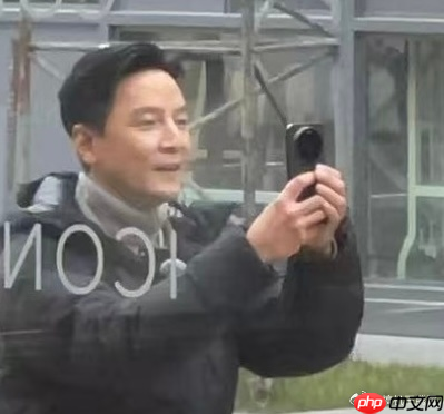 小米官宣吴彦祖成为小米手机影像体验官 