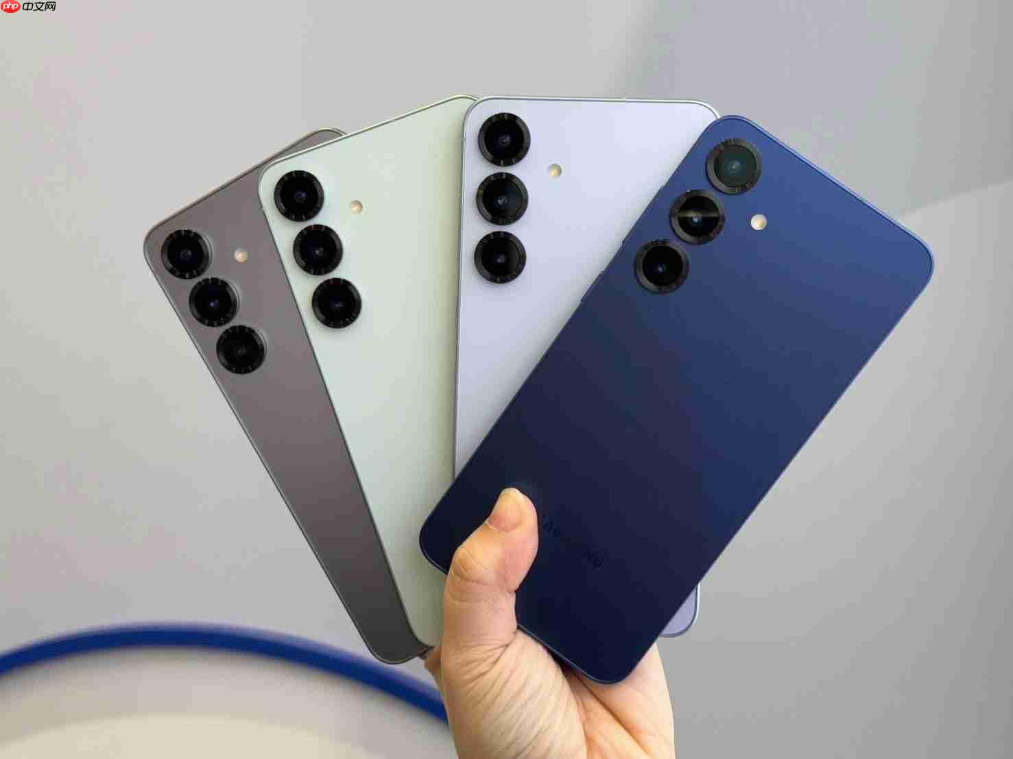 星粉再忍忍!三星 S26传2月才亮相、延后至3月上市