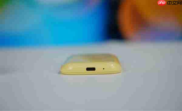 可磁吸绝配iPhone!长江存储致态灵潮流版移动SSD 2TB图赏