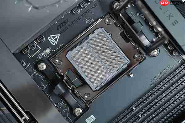 限量1000块!微星MEG X870E GODLIKE X EDITION主板图赏