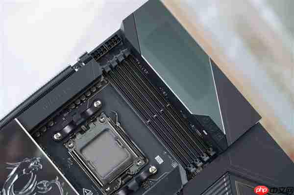 限量1000块!微星MEG X870E GODLIKE X EDITION主板图赏