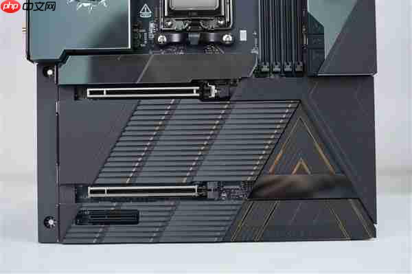 限量1000块!微星MEG X870E GODLIKE X EDITION主板图赏