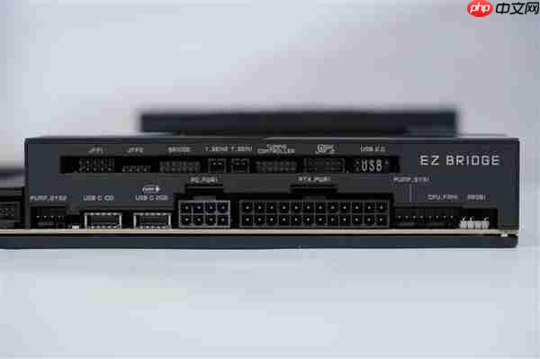 限量1000块!微星MEG X870E GODLIKE X EDITION主板图赏