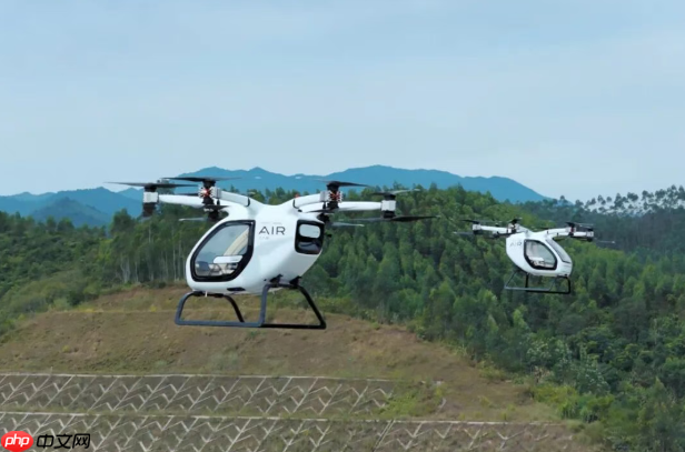 广汽高域飞行汽车试飞检测基地在韶关运营,配备垂直起降点与滑行跑道