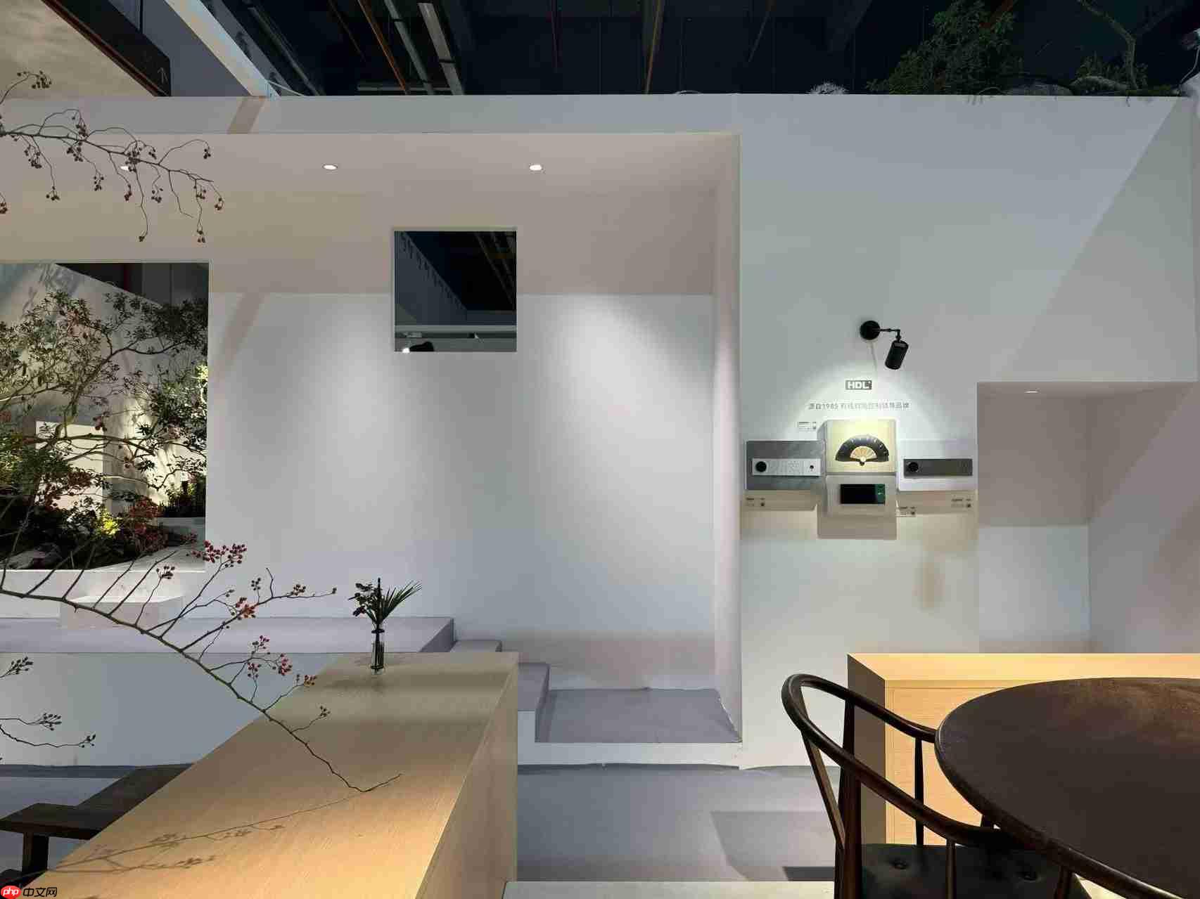 河东科技HDL亮相2025广州设计周，智能照明描绘“城市居山”诗意栖居