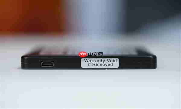 SATA SSD顶尖水平！长江存储SE006 960GB图赏