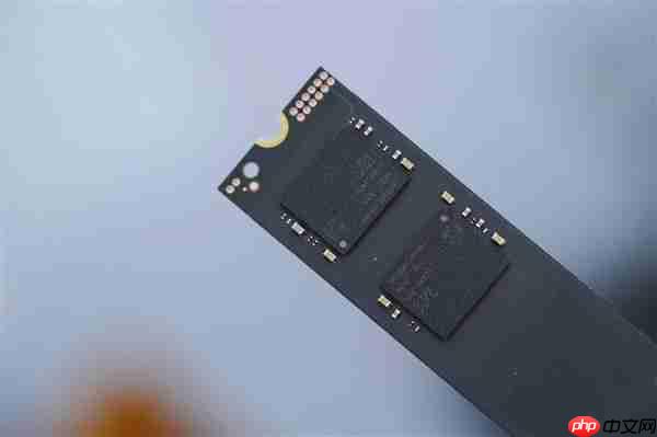 疾速7000MB/s！长江存储PC42Q 1TB SSD图赏