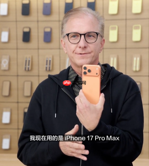 苹果全球市场高级副总裁现身中国 分享iPhone设计理念