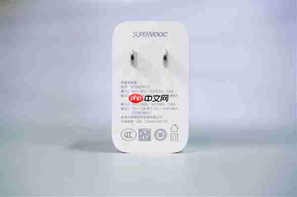 全球首发第五代骁龙8!一加Ace 6T图赏