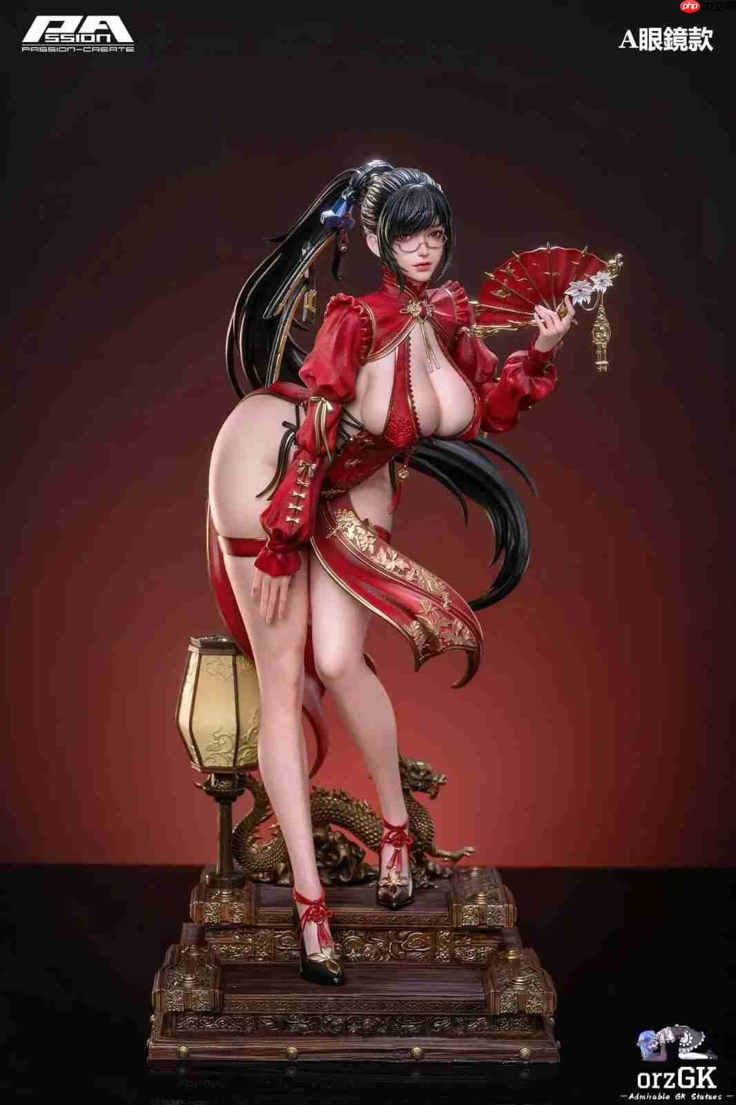 《剑星》女主全新雕像公开 身穿红色旗袍大雷很性感