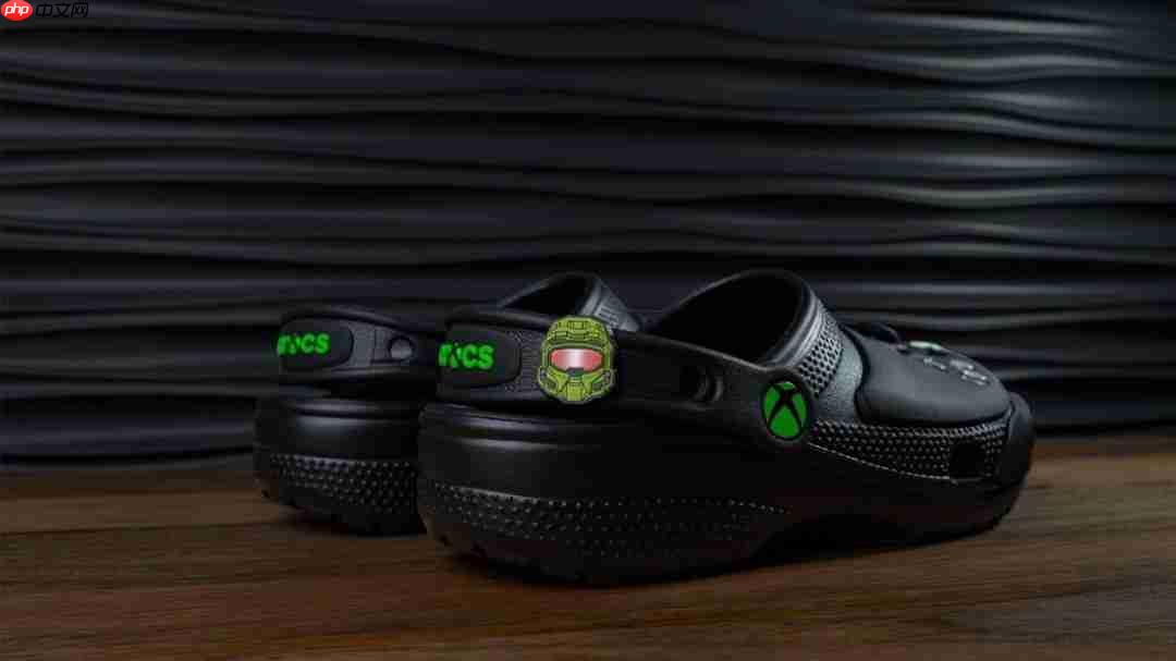 太带派了！ Xbox 360 20周年联动crocs发布手柄样式洞洞鞋