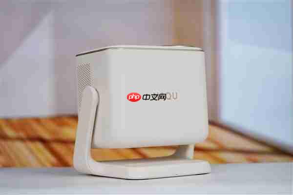 哈曼联名+1000 CVIA流明！哈趣投影H3 Ultra图赏