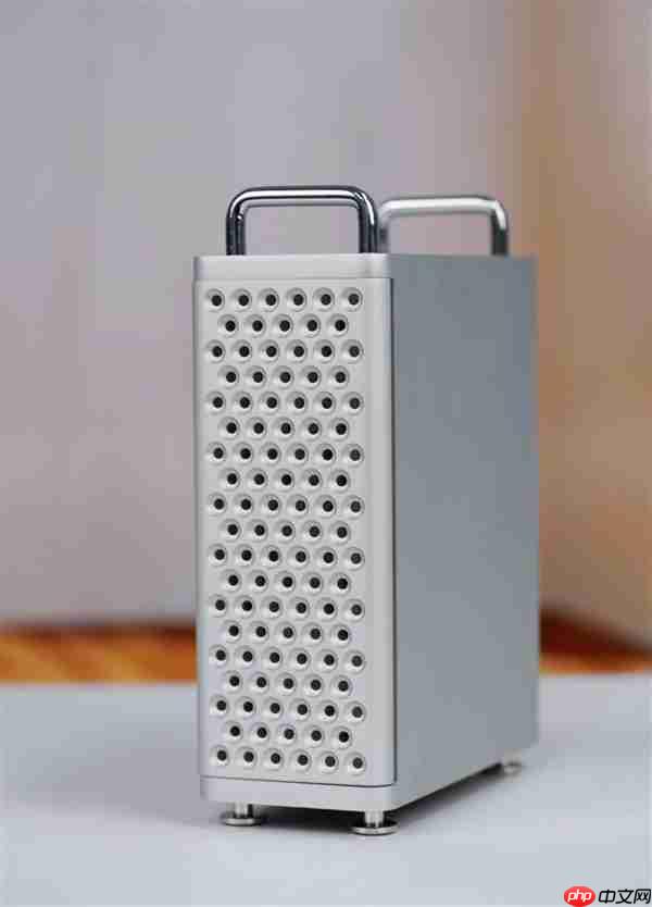 致敬苹果Mac Pro刨丝器!奥睿科Omini Pro迷你机图赏