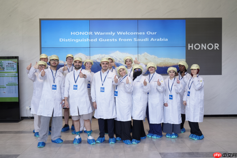 沙特网红“荣耀”中国行活动,以科技赋能中国品牌与文化走向世界