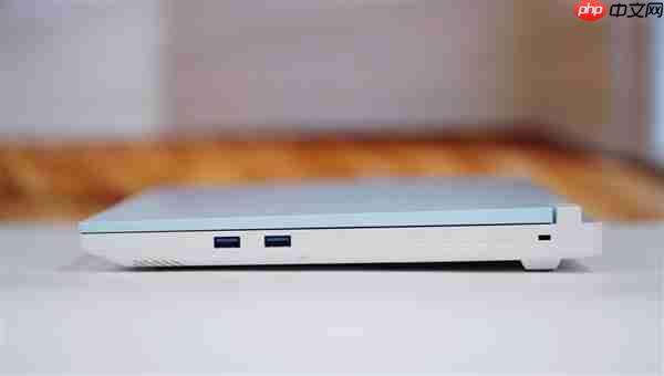 锐龙R9-9850HX万元本！雷神猎刃S游戏本图赏