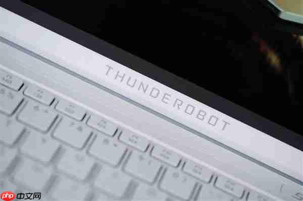 锐龙R9-9850HX万元本！雷神猎刃S游戏本图赏