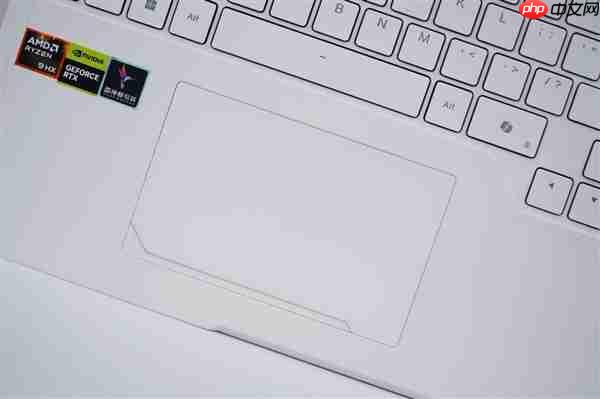 锐龙R9-9850HX万元本！雷神猎刃S游戏本图赏