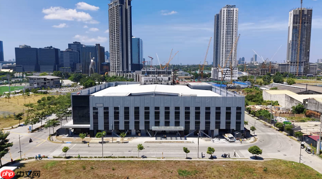 菲·凡|从“货物之港”到“算力之锚”,一座智算中心与数字丝路的时代交响