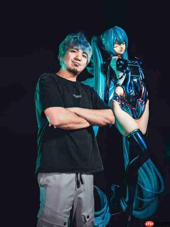 你就是歌姬!中国台湾博主自制等身初音未来电竞主机