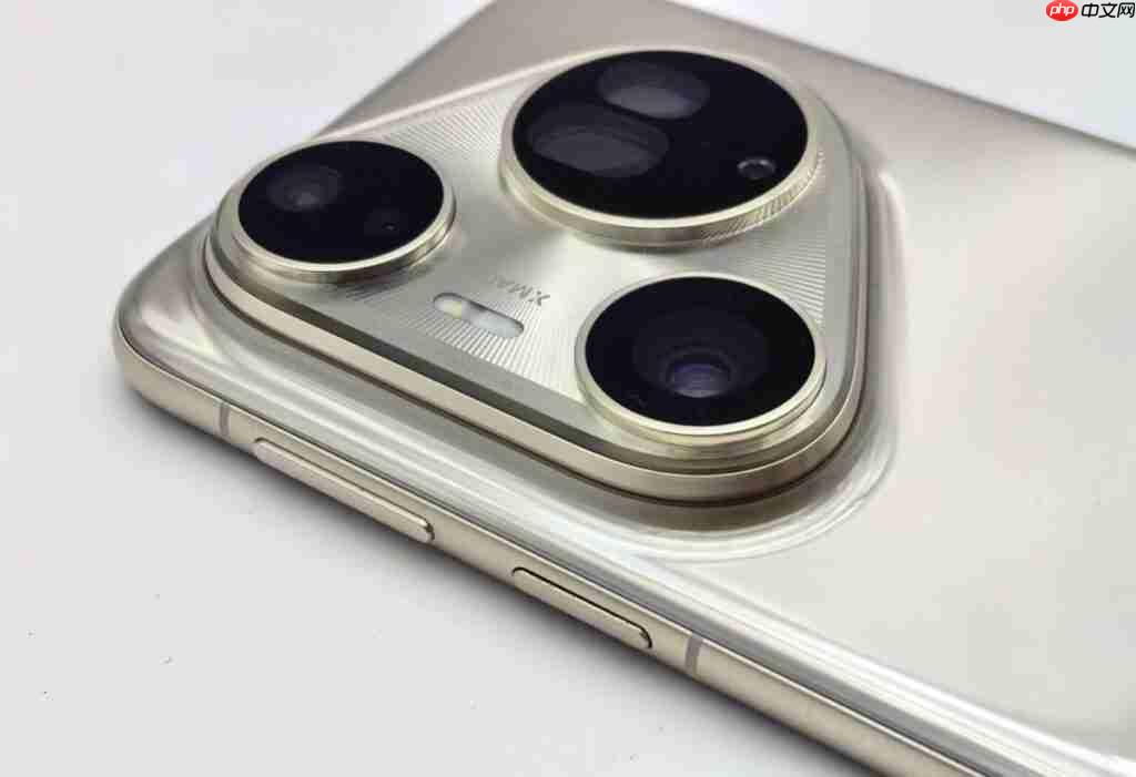 华为的「影像外交」： XMAGE 点亮巴黎皇宫，叩开全球市场大门!