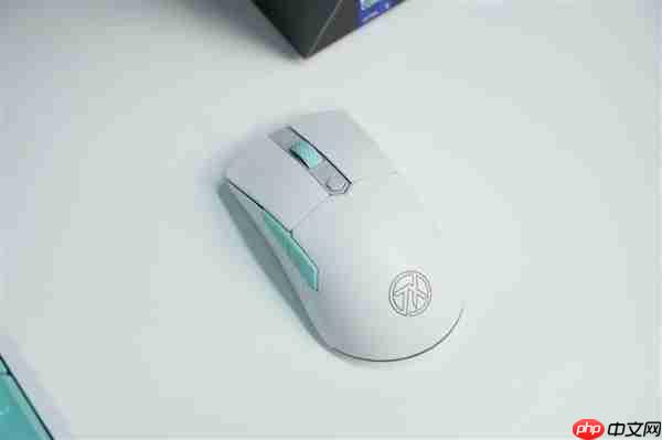 侧透面板+炫彩光带!华硕天选6X台式机图赏