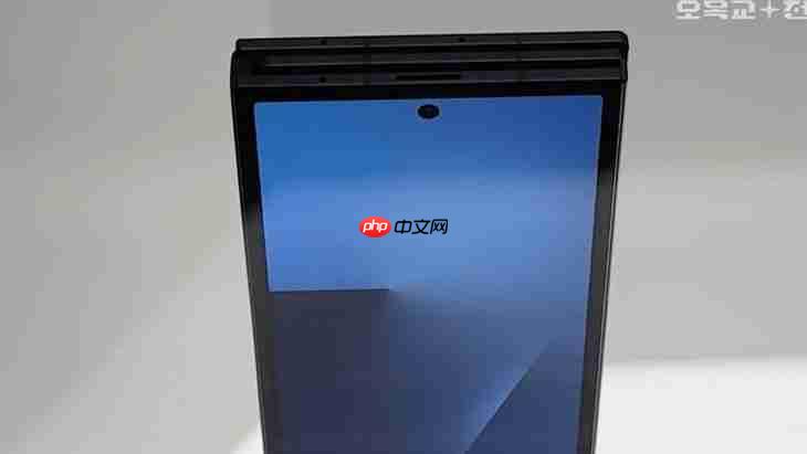 感觉不如华为 三星三折叠手机真机曝光！影像居然没砍