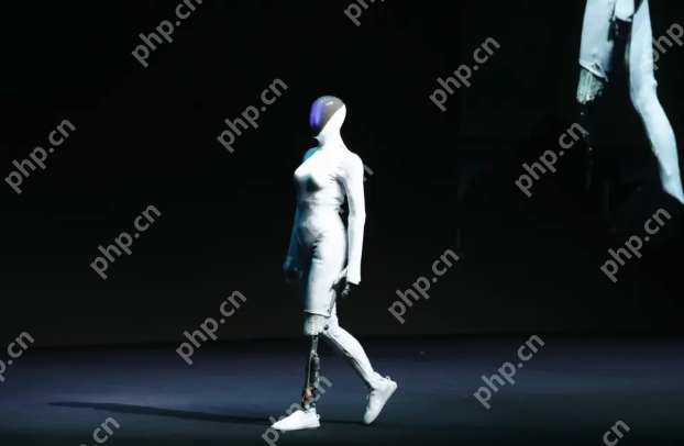 为证机器人非真人，何小鹏发布会现场哽咽下令：剪开它的腿！ - php中文网