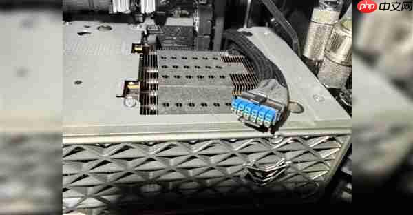 还怎么放心用：又一起rx 9070 xt显卡12v-2x6接口烧毁！