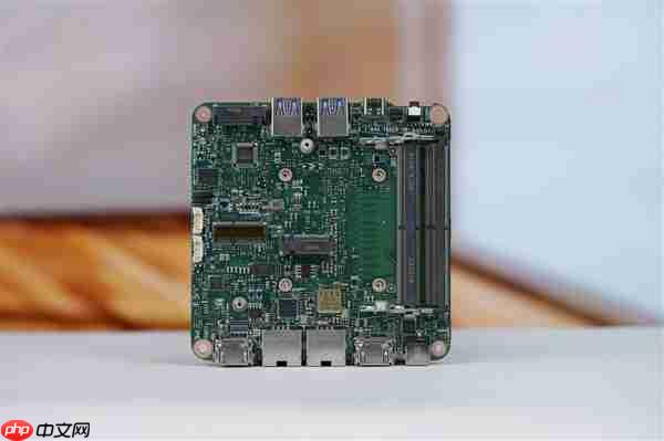 Ultra 7小钢炮!微星Cubi NUC AI迷你电脑图赏