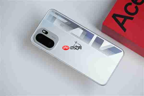 同档唯一165Hz超高刷直屏!一加Ace 6图赏