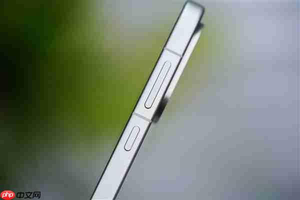 同档唯一165Hz超高刷直屏!一加Ace 6图赏