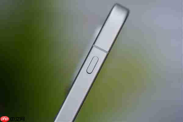 同档唯一165Hz超高刷直屏!一加Ace 6图赏