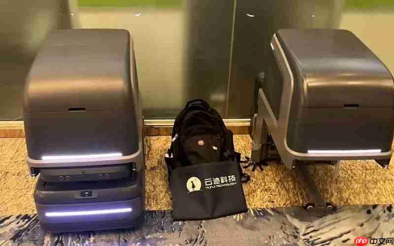 云迹科技机器人健康行：机器人UP迎来专属保养，用心守护酒店智能运营