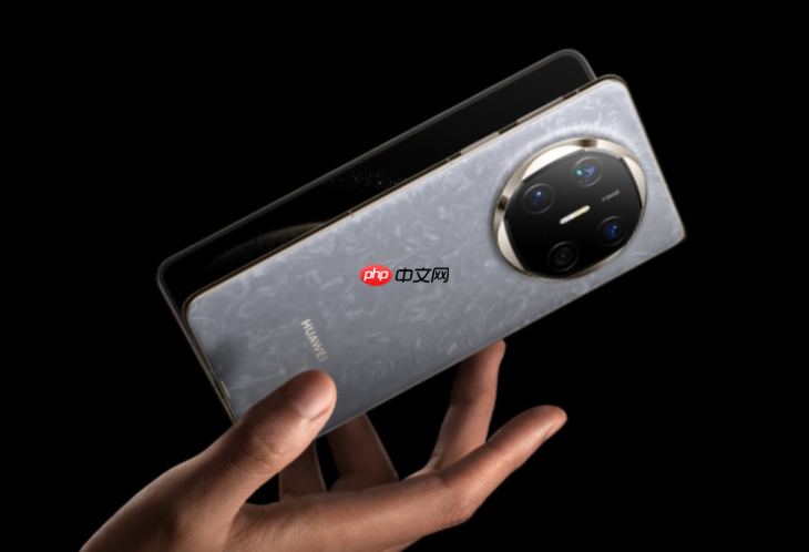 全新旗舰大折叠来了 华为Mate X7有更大电池还更薄