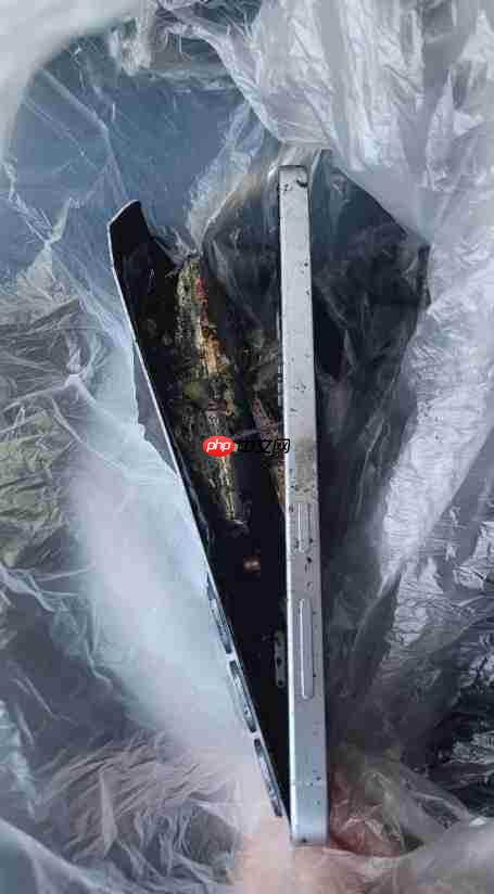 三星S25+未充电时自燃起火!用户手指被烧伤:官方开始调查