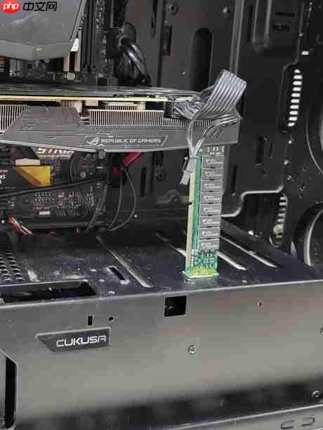 玩家公认的最强显卡支架：居然是一部经典诺基亚手机！