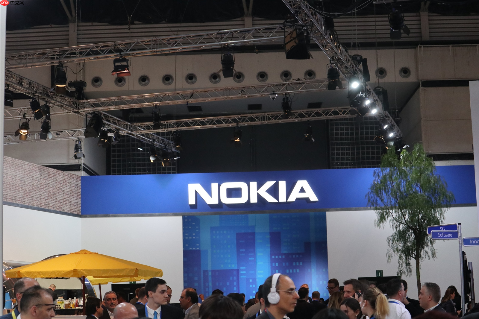 诺基亚 CEO:AI 热潮与 20 世纪 90 年代互联网繁荣相似