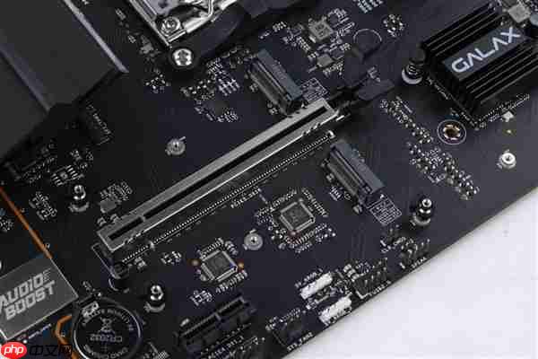 中端装机新方案!影驰联盟 B650M Wi-Fi 黑武士 PLUS 主板评测