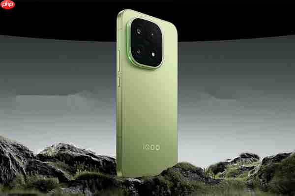 iQOO 15 Ultra旗舰手机配置曝光，激进升级，引领潮流