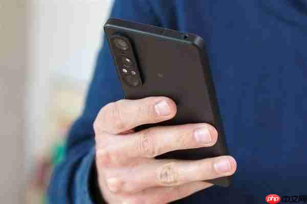 索尼下代Xperia旗舰手机首度现身!共三种型号