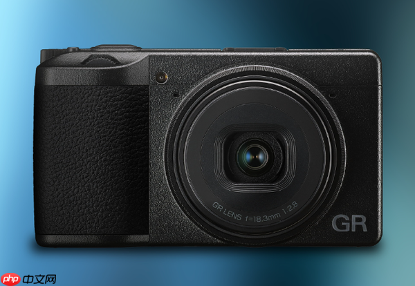 销量突破3亿!真我GT8凭理光GR影像开启街拍新时代