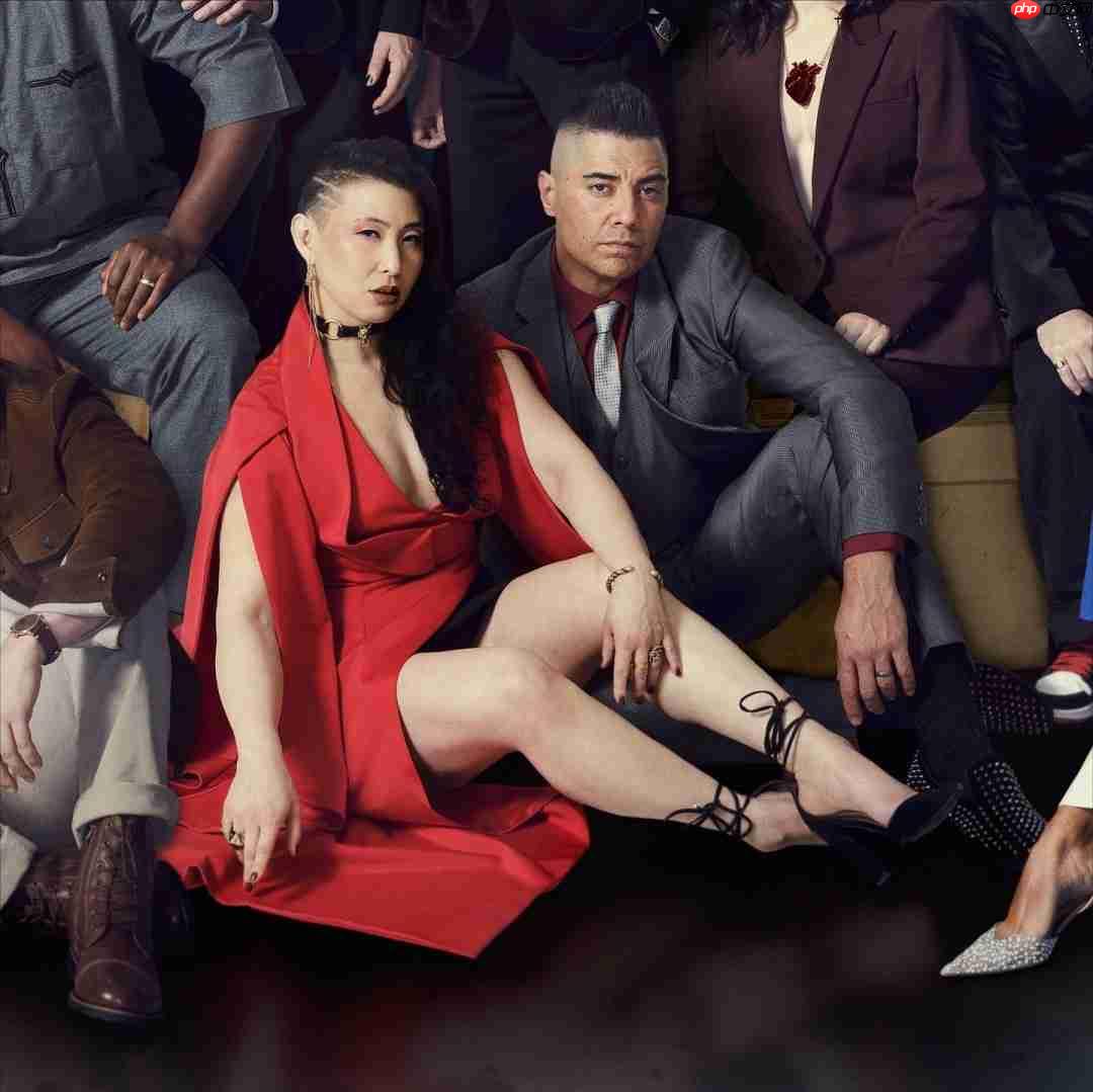 《羊蹄山之魂》女主演员晒合照 露大雷很自信!