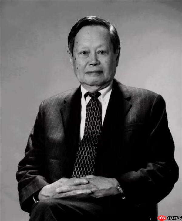 西湖大学施一公撰文追忆杨振宁:错过最后一面 懊悔不已!