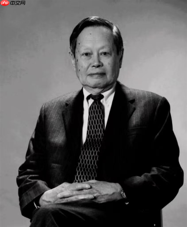 相伴20余年 翁帆撰文缅怀杨振宁：他交出了一份满意的答卷