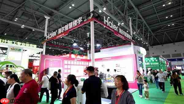 最懂火锅的空调!海尔首创自清洁技术 一键防油污